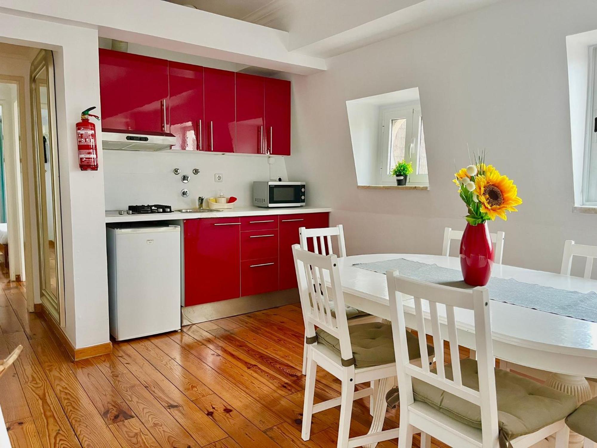 2 Bedroom, 2 Bathroom With Terrasse - Palma Residence Lisbona Esterno foto